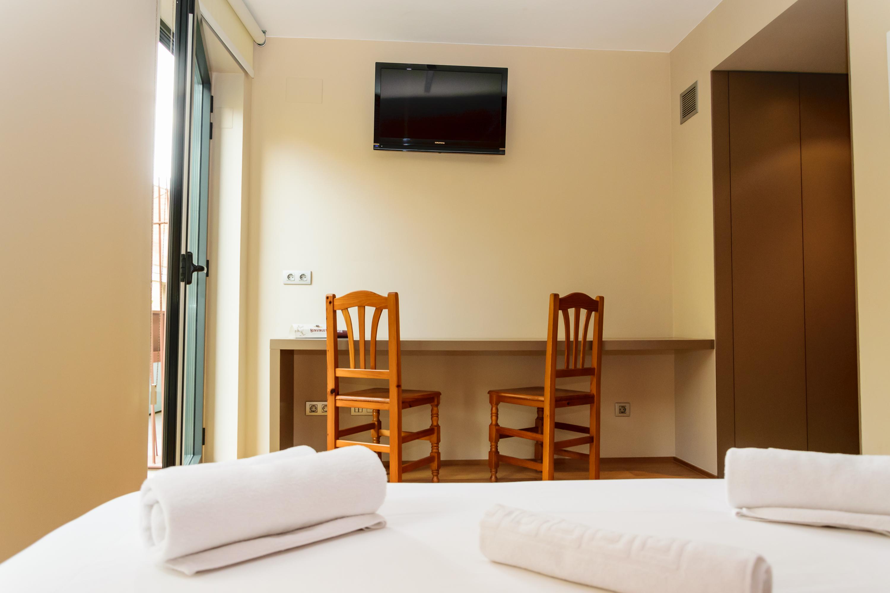 Hotel Estacio (Adults Only) Olot Luaran gambar