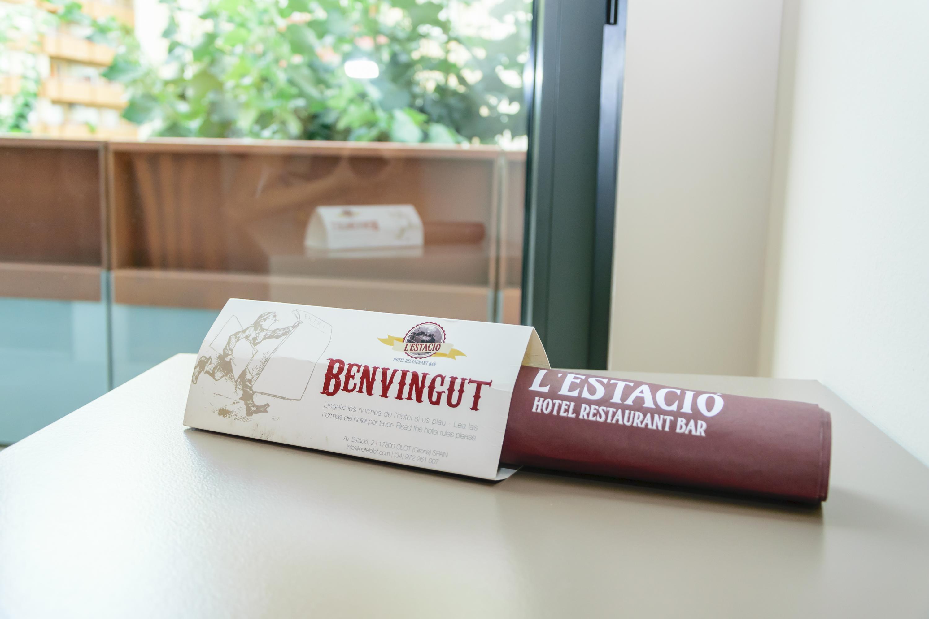 Hotel Estacio (Adults Only) Olot Luaran gambar