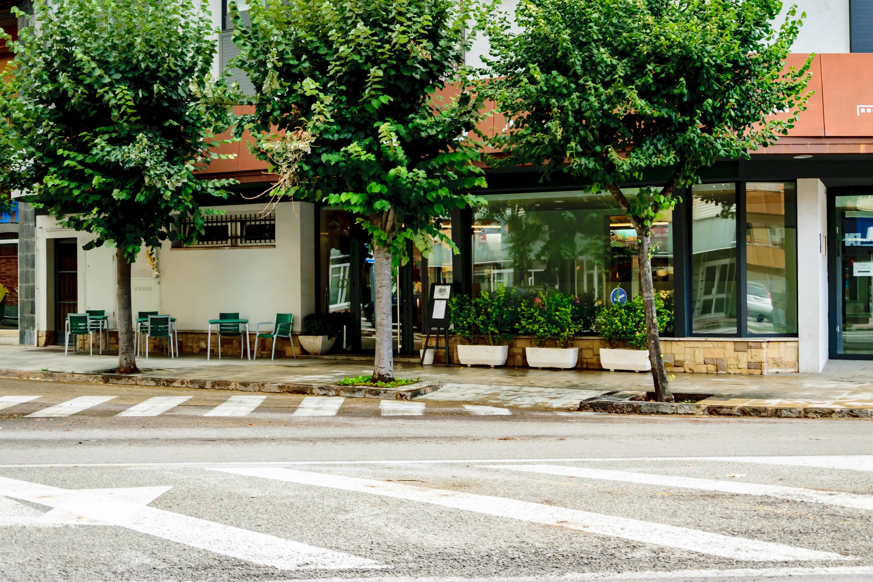 Hotel Estacio (Adults Only) Olot Luaran gambar