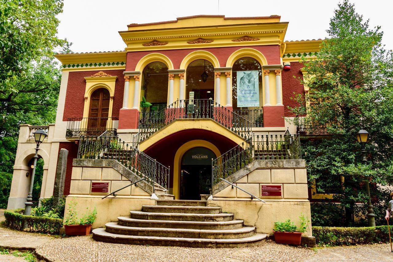Hotel Estacio (Adults Only) Olot Luaran gambar
