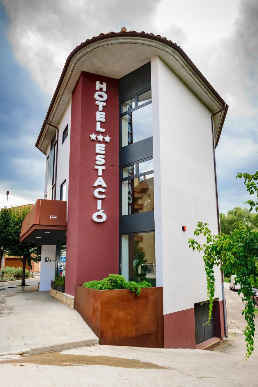 Hotel Estacio (Adults Only) Olot Luaran gambar