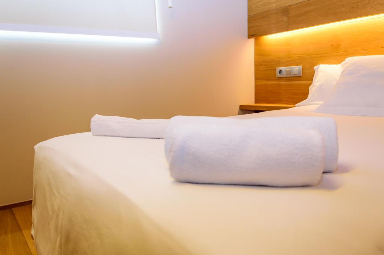 Hotel Estacio (Adults Only) Olot Luaran gambar
