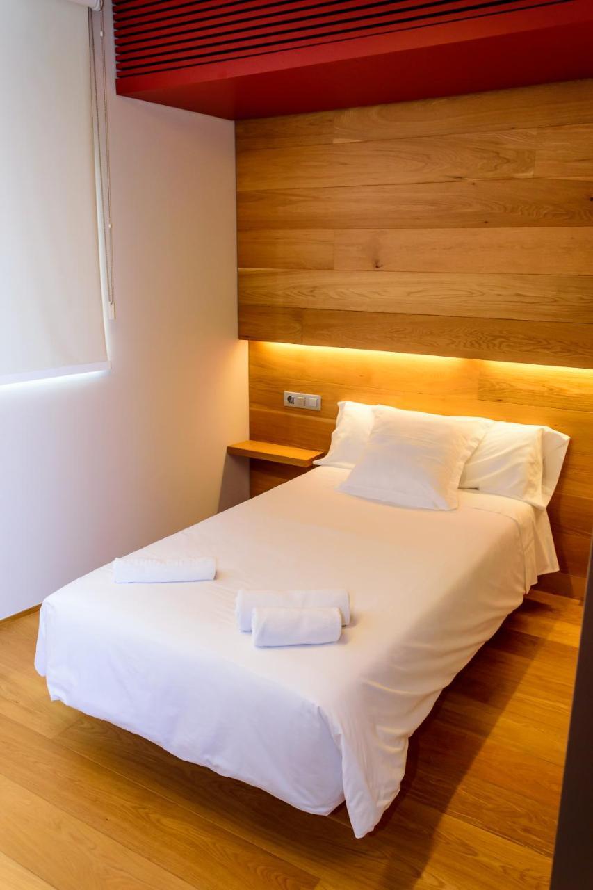 Hotel Estacio (Adults Only) Olot Luaran gambar