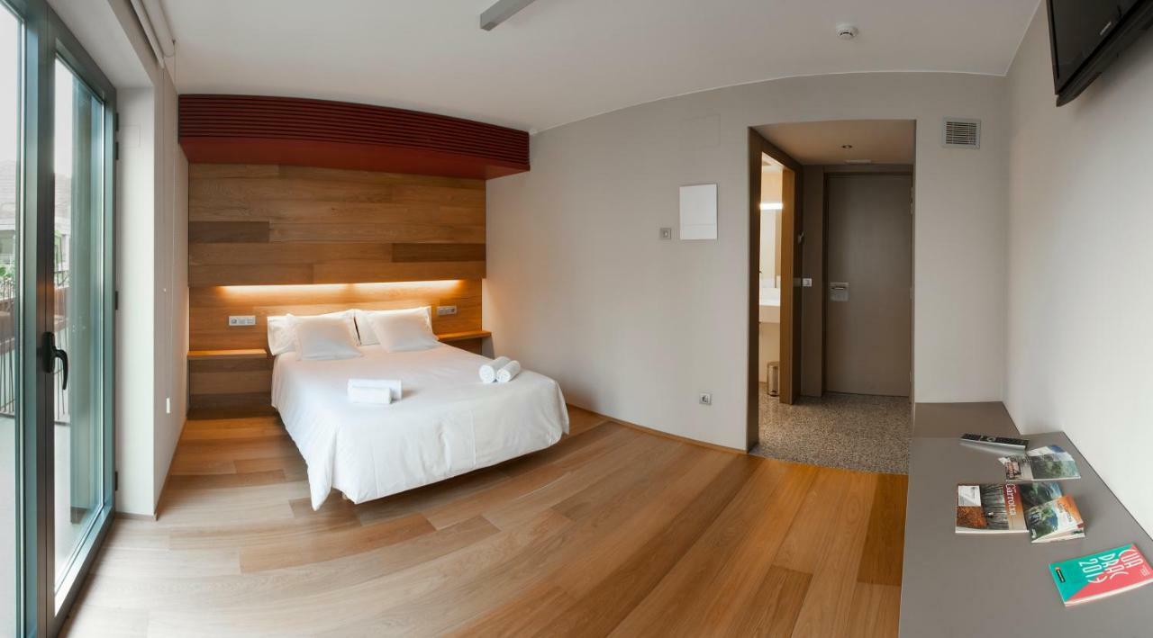 Hotel Estacio (Adults Only) Olot Luaran gambar
